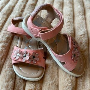 Gc. Shoes Kids Camela Pink Kids Sandals with Floral Design Sz 11 US (28 EU)